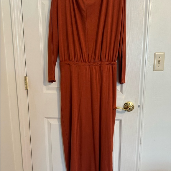 Long sleeve Dress - Picture 2 of 4